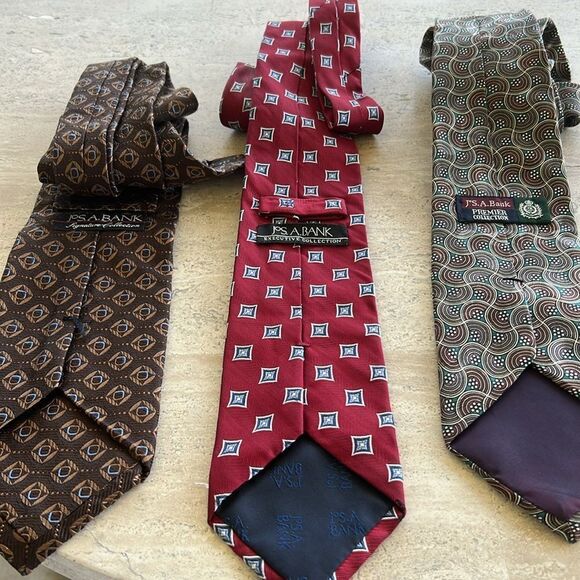 Elegant Men's Tie Set - Brown, Red, and Gray - Picture 5 of 5